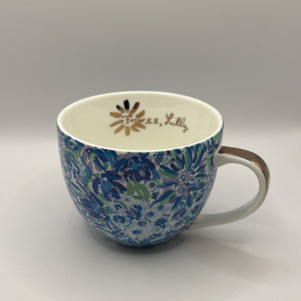 Beautiful Lilly Pulitzer Blue & Purple Floral Coffee Tea Mug Cup 12 Oz. EUC